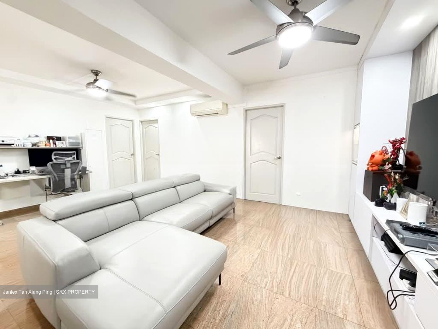 Blk 434 Hougang Avenue 8 (Hougang), HDB 5 Rooms #576516171